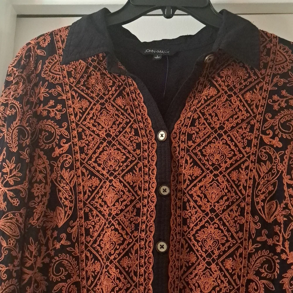 John Mark Black & Multi Color W/ Embroidered Detail Slit Side Schaket SzL EUC - Picture 2 of 11